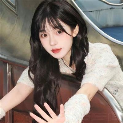 被虐离婚后，厉总跪求我回头